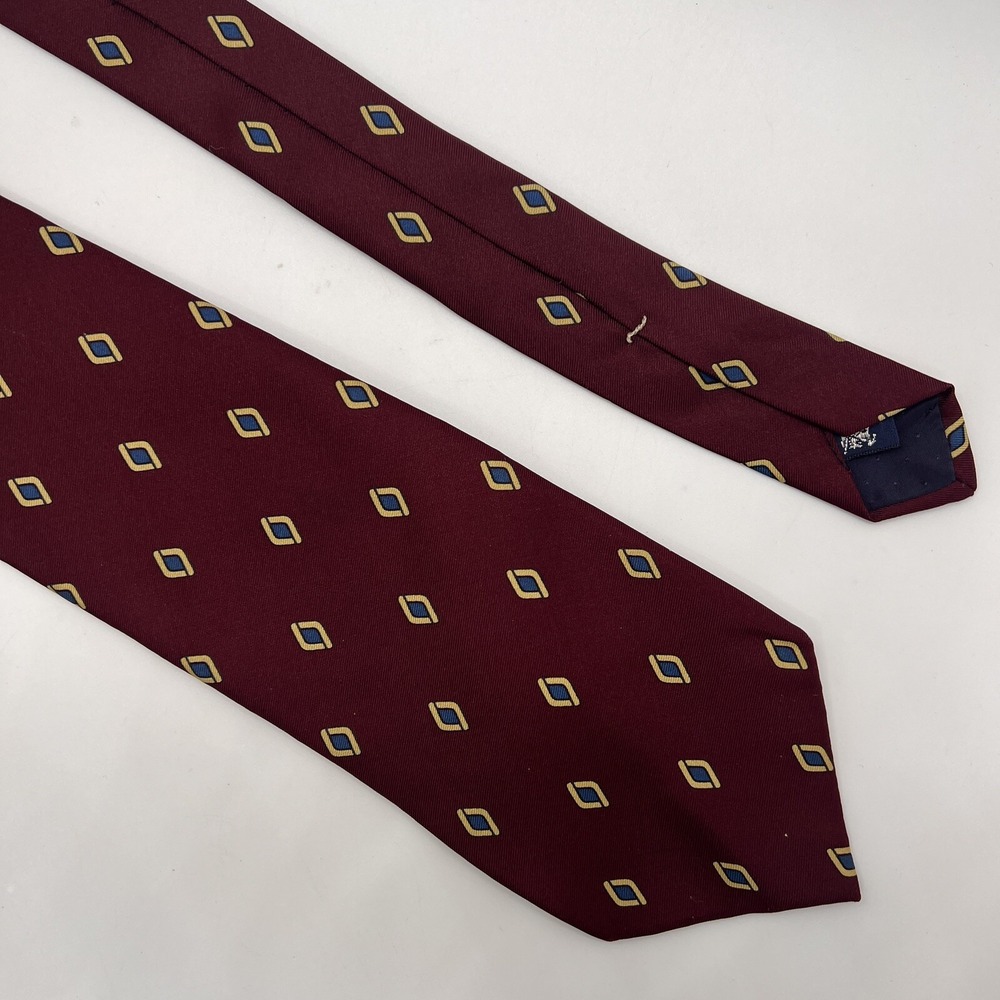 Burberry Of London Necktie Black Diamond Shapes Neck Tie Burberry